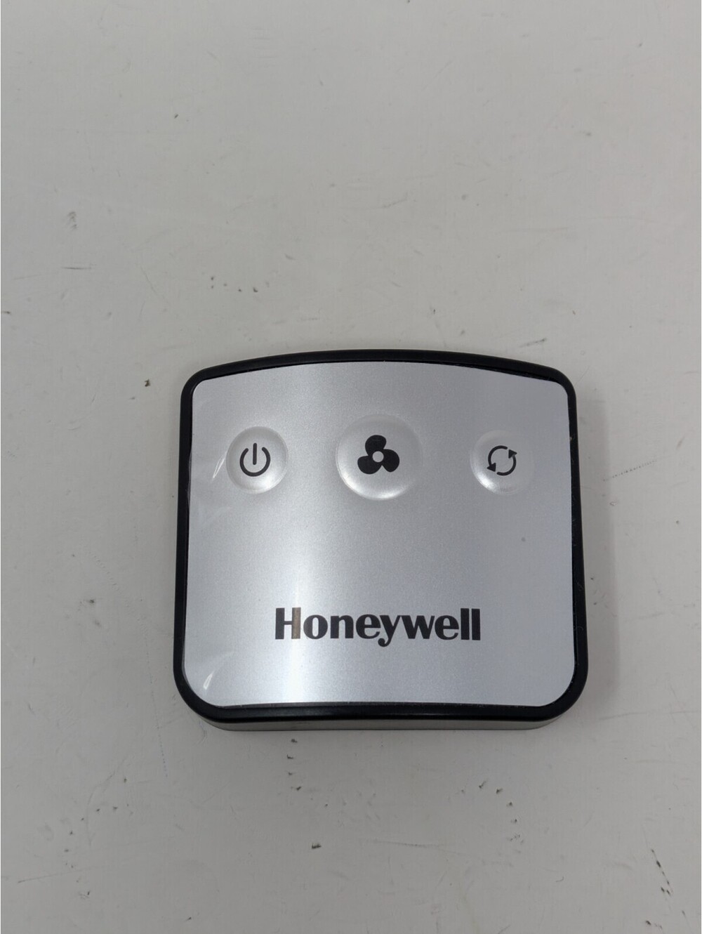 Honeywell Black & Silver Wireless 6-Button Remote Control For Tower Fan HYF260
